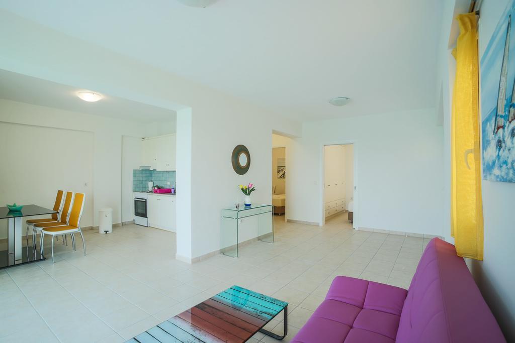 Kiveri Apartments Exterior photo